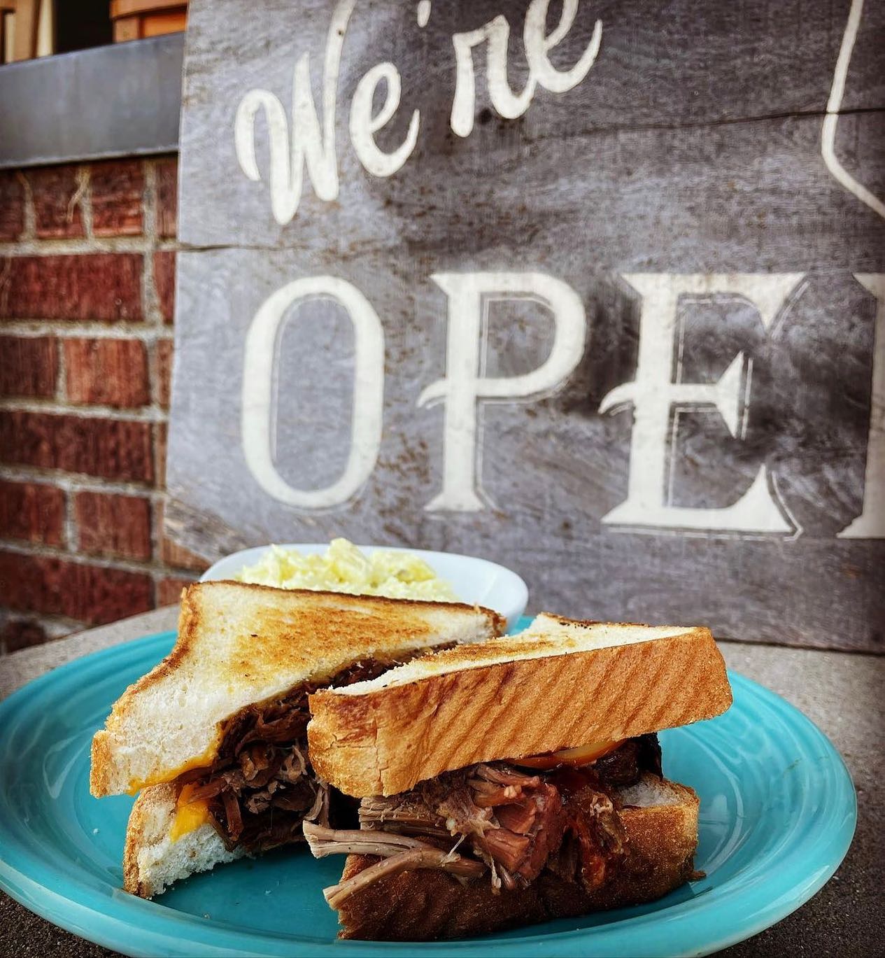 The Wooden Tie Cafe